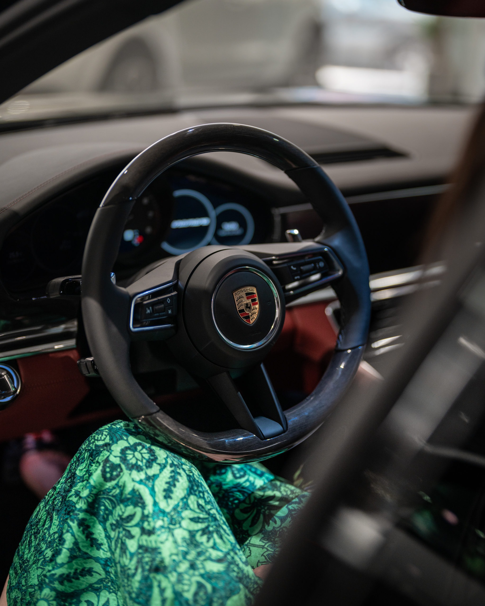 RGANDCO R5 03943 1 scaled